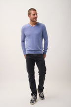Jersey de Cuello de Pico -Walt-100% Cachemira, 2 Cabos-Sky Vigoré-Hombre