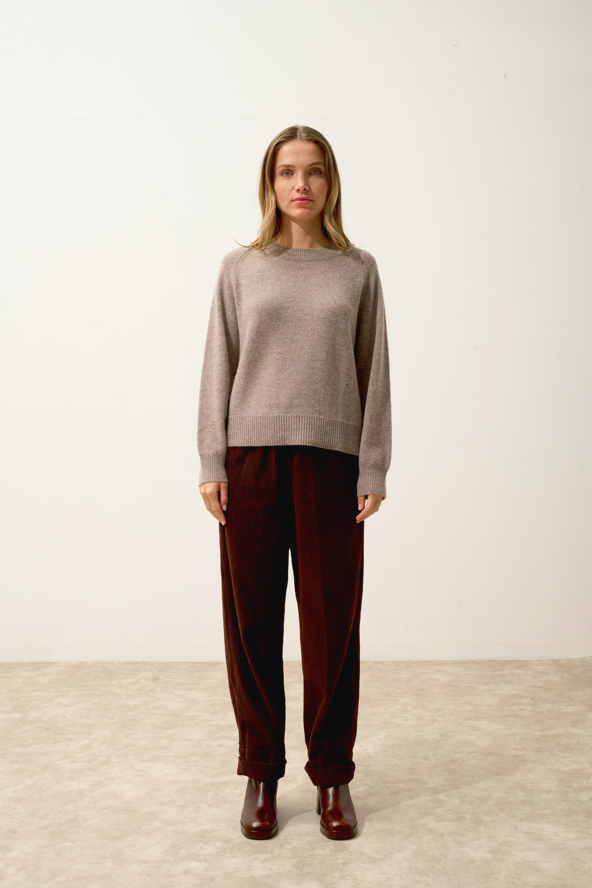 Kona 4-Ply Crew Neck Sweater - 100% 4-Ply Cashmere - Heathered Caribou - Women's
