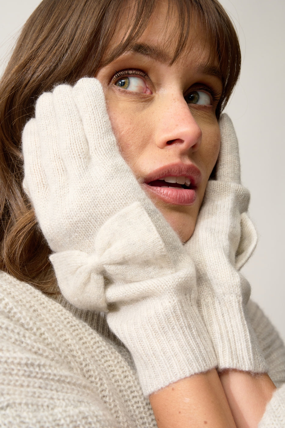 4-Thread Gloves - Lucy - Mottled Pearl Grey