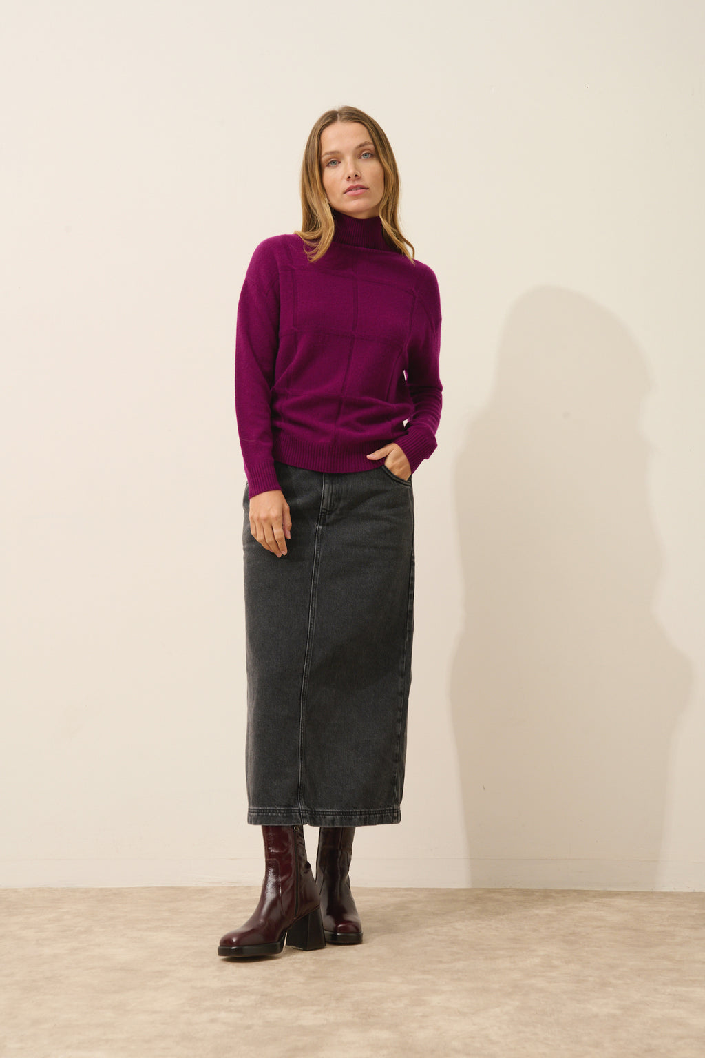 Just Cashmere - Loralia Turtleneck Sweater - 100% 2-Ply Cashmere - Plum - Women's