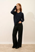 Jersey de Cuello en V - Nora - Caviar