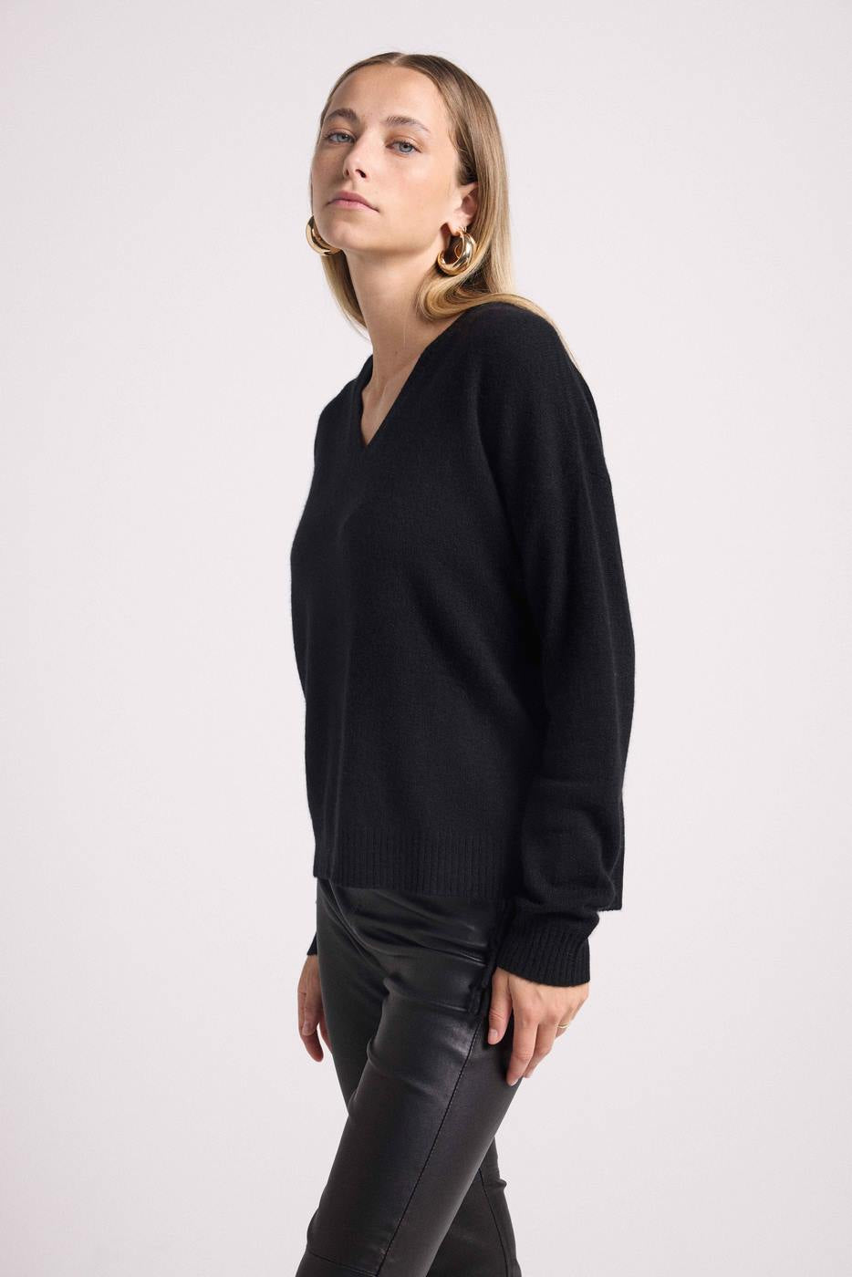 Julia V-Neck Jumper with Fringed Sleeves - Black - Women