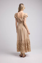 Vestido largo de manga corta - Beige