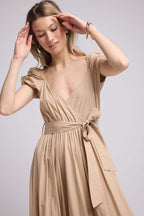 Vestido largo de manga corta - Beige