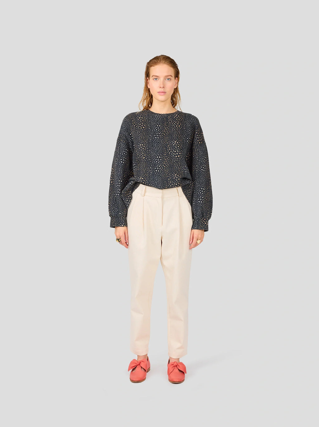 Pull Harlem En Polaire Noire Imprimée Léopard