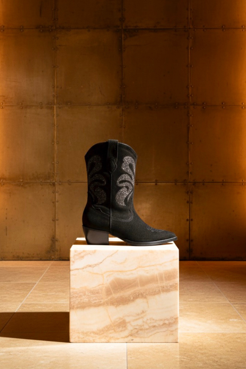 Jodo - Black Velvet Leather & Steel Glitter