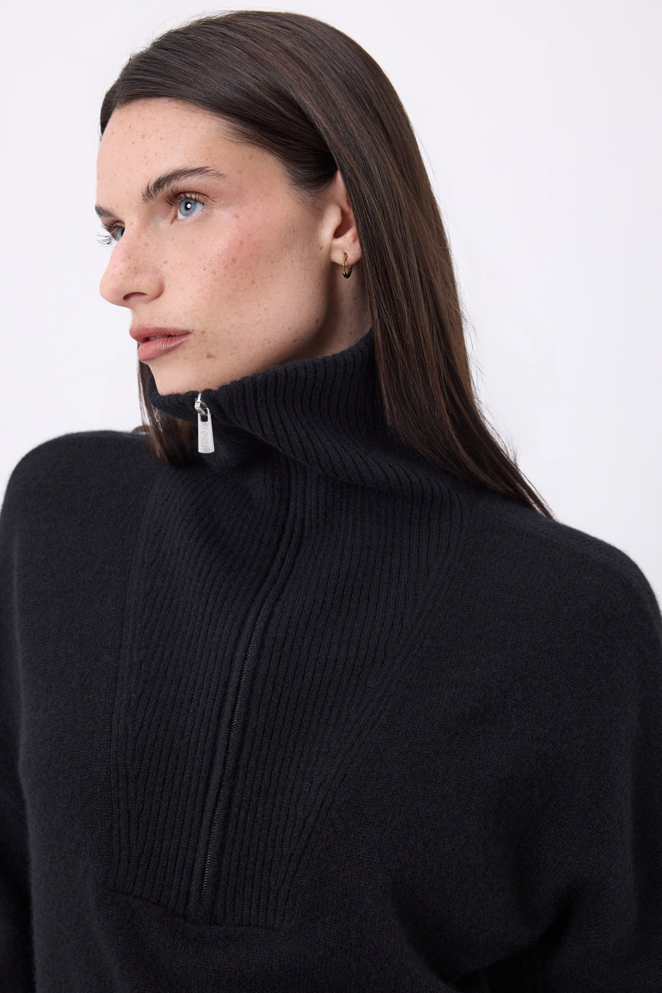 Kalon Wide High-Neck Zipped Jumper - Black - Women