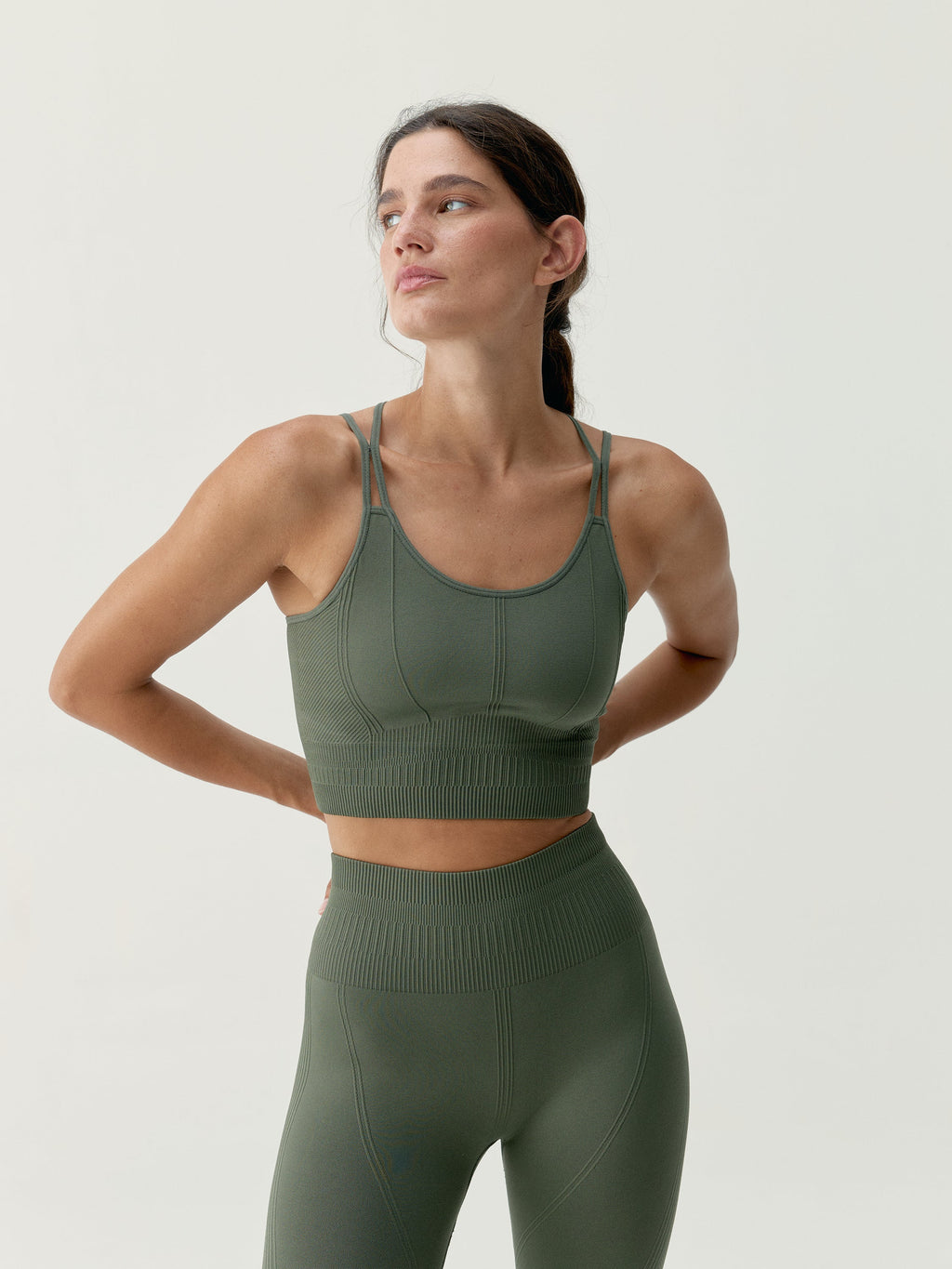 Top Kamay - Verde Cazador - Mujer