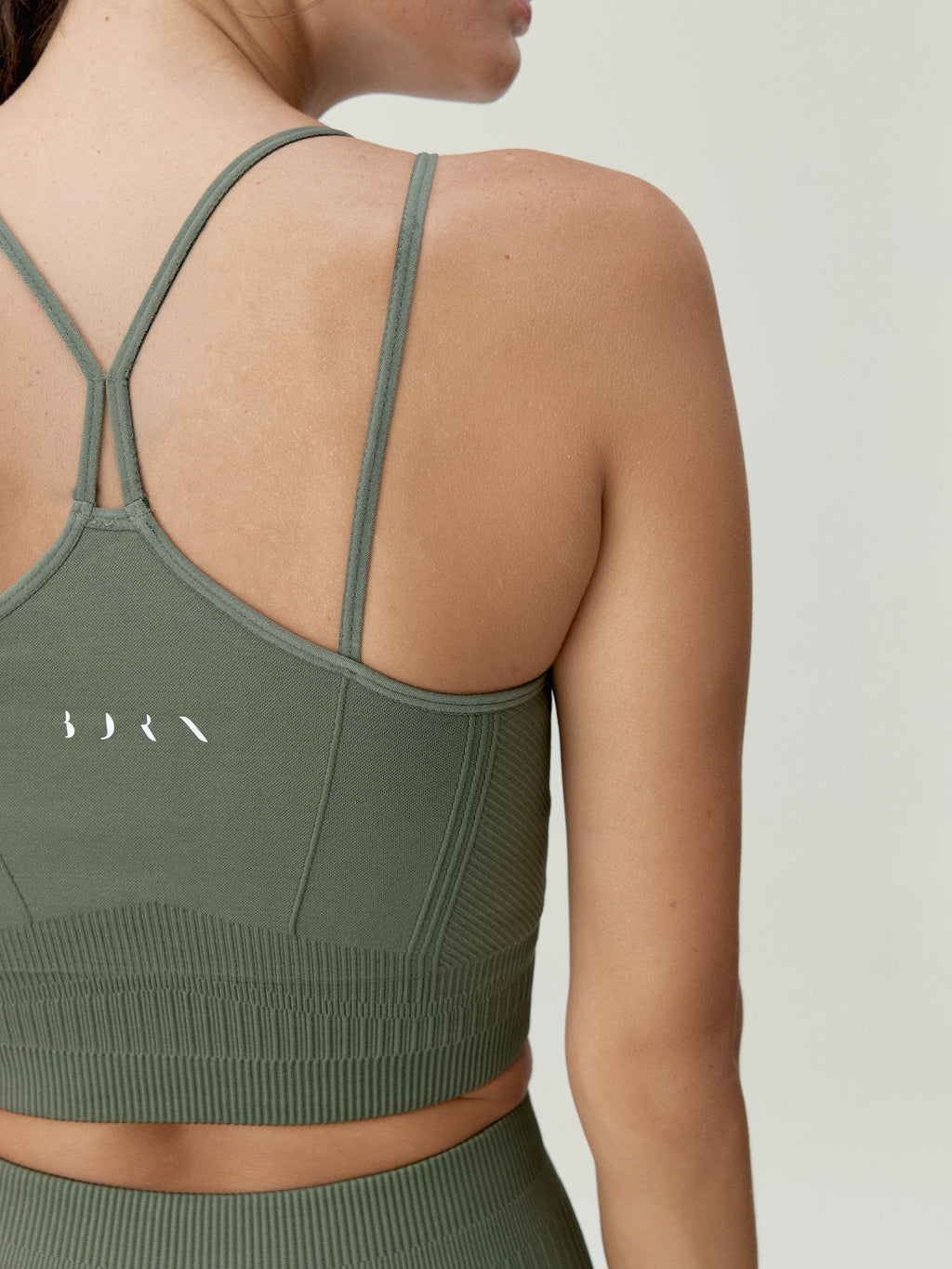 Top Kamay - Verde Cazador - Mujer