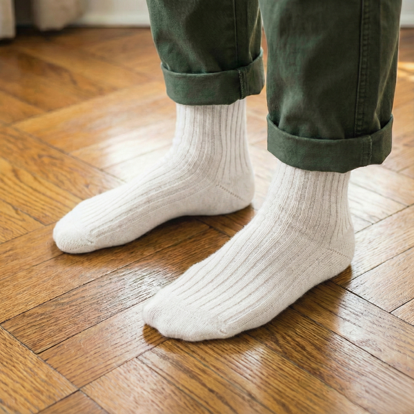 Dust Star Silk and Wool Socks - Sand
