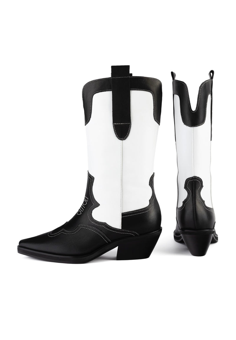 Deep Inside Of Me Boots - Black And White