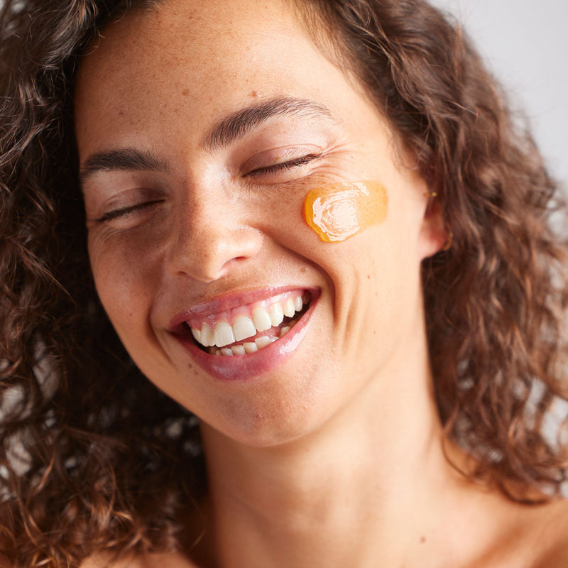 Exfoliating face mask radiance 
