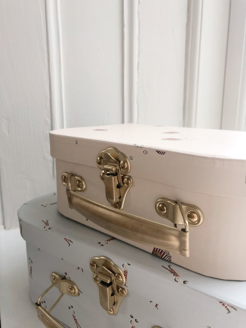 Pack de 2 maletas KONGES SLOJD Popcorn de algodón orgánico - Selección Konges Slojd disponible en amaetc.com, concept store ecológico para niños