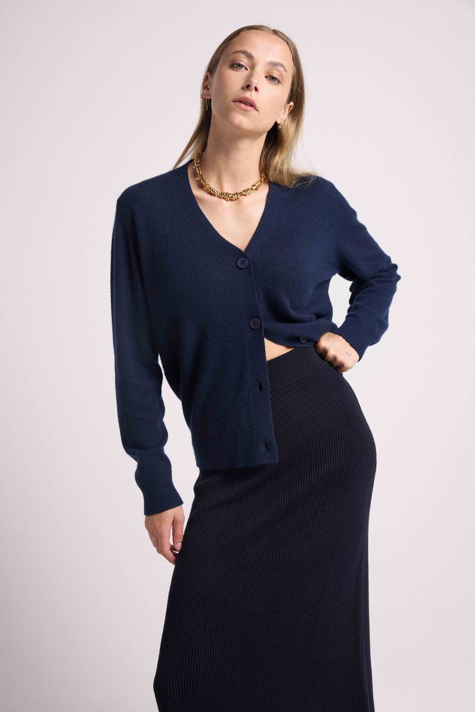 Lea Boyfriend V-Neck Cardigan - Navy Blue - Women