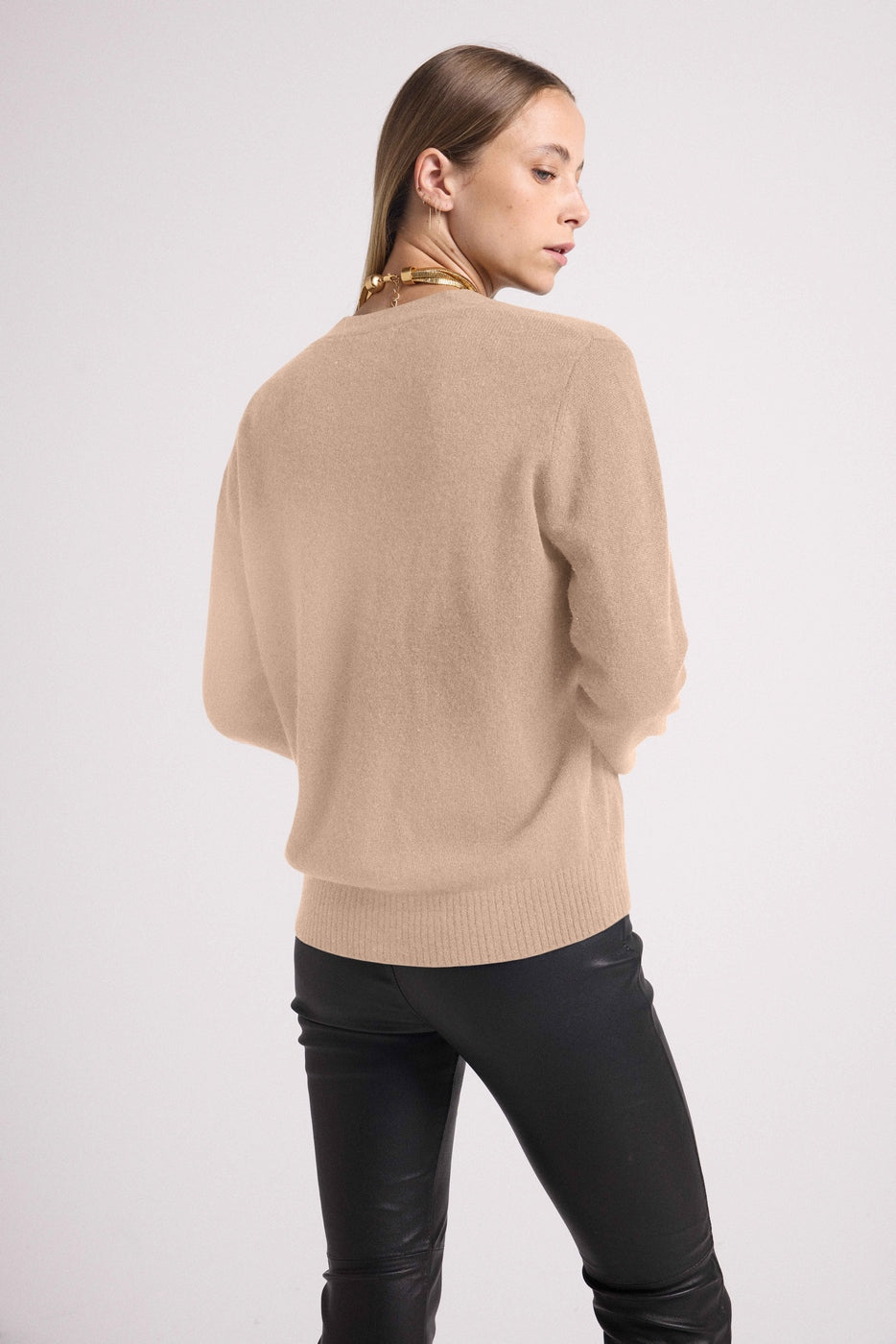 Lea Boyfriend V-Neck Cardigan - Cream Beige - Women