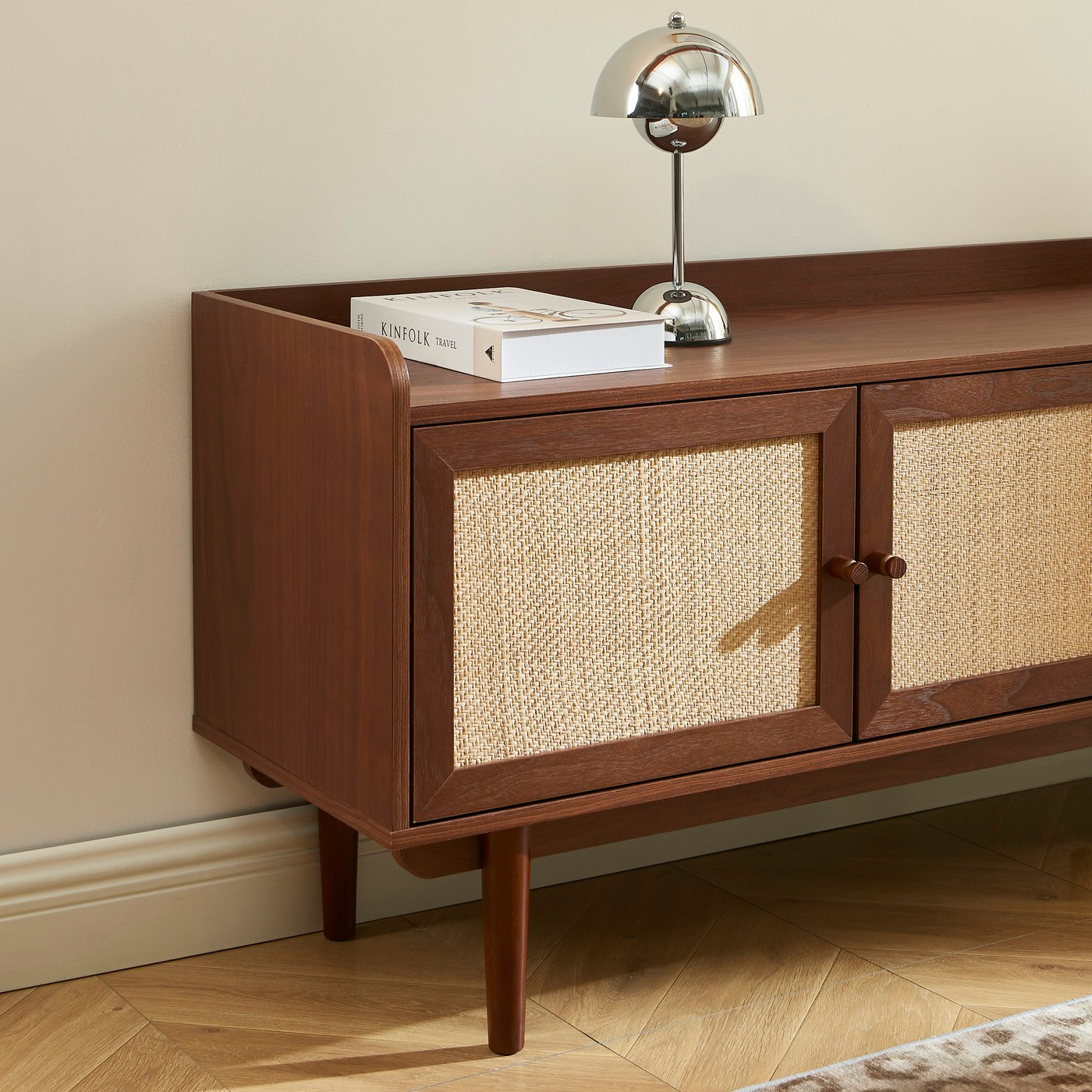 Leon - Mueble de Televisión - Nogal y Rejilla de Caña