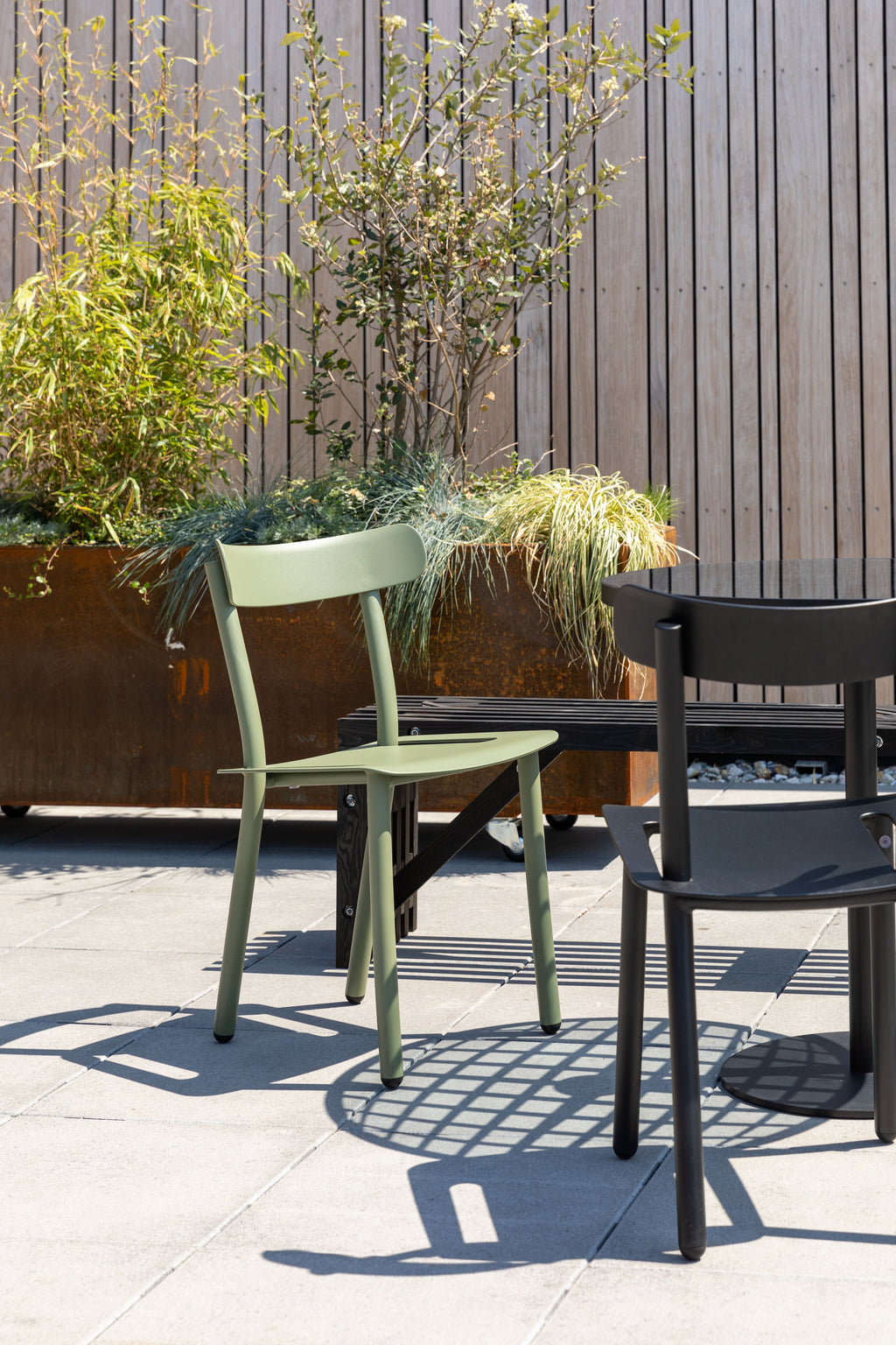 Friday - Outdoor Chair - Aluminum - Black