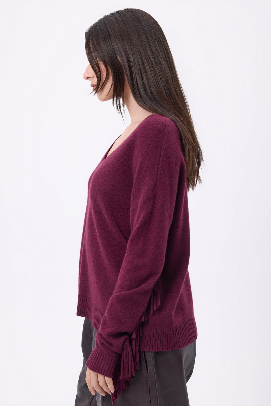 Lina Fringed V-Neck Jumper - Wine - Women