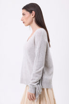 Jersey de cuello en V con flecos Lina - Gris claro - Mujer
