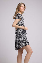 Robe Courte Manches Courtes - Noir