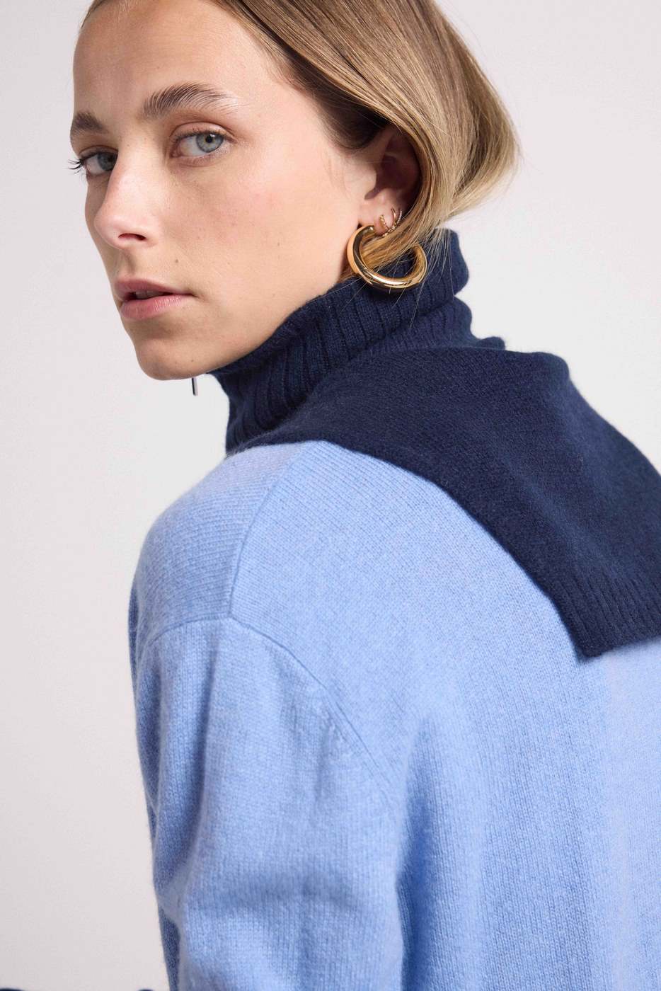 Cuello Camionero Louise - Azul Marino