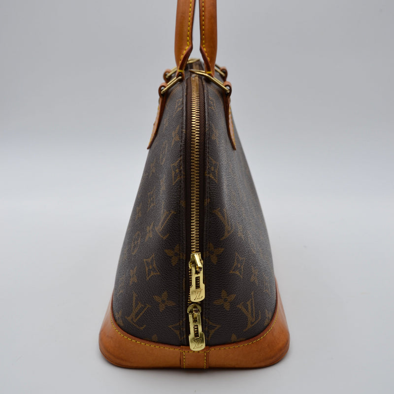 Bolso vintage con monograma Louis Vuitton Alma Pm
