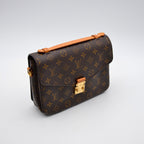 Louis Vuitton Pochette Métis Monogram