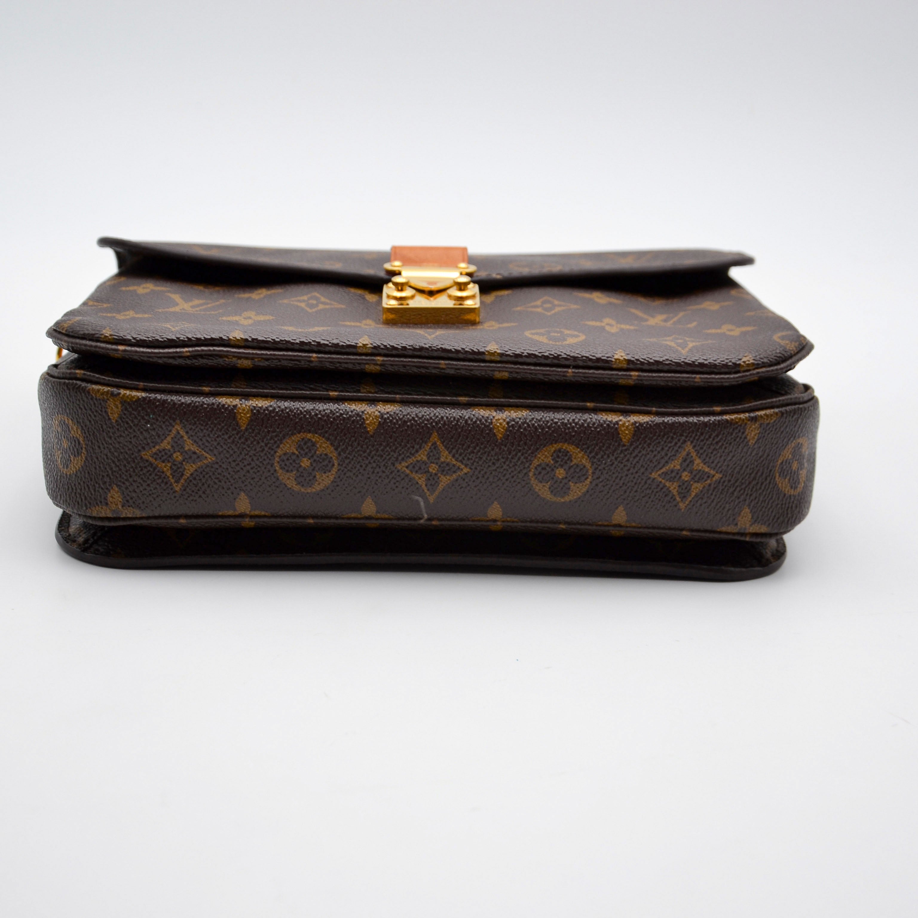 Louis Vuitton Pochette Métis Monogram