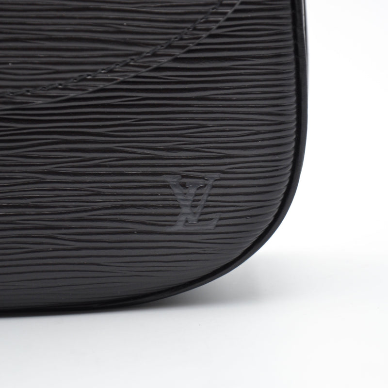 Louis Vuitton Saint Cloud Gm Epi Cuero Negro