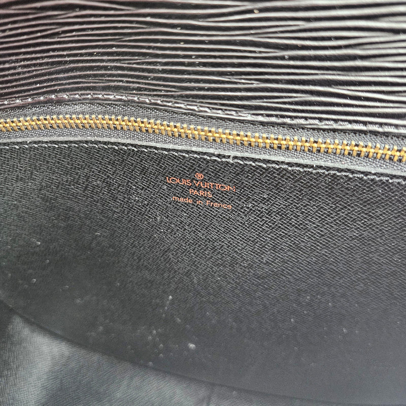 Louis Vuitton Saint Cloud Gm Epi Cuero Negro