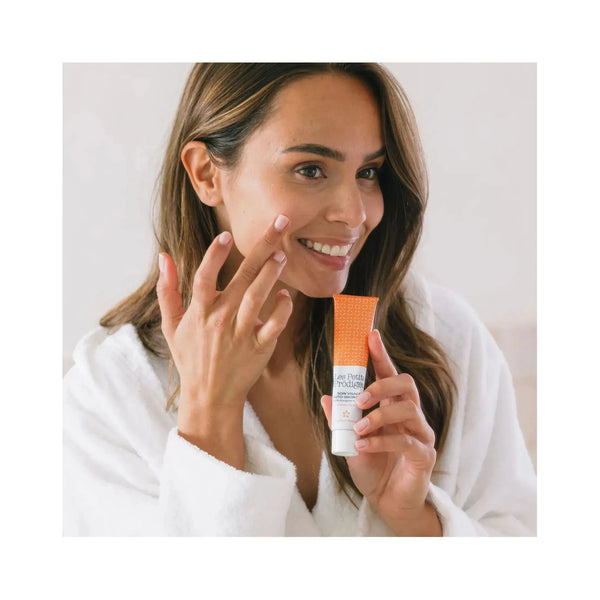 Natural self-tanning facial treatment