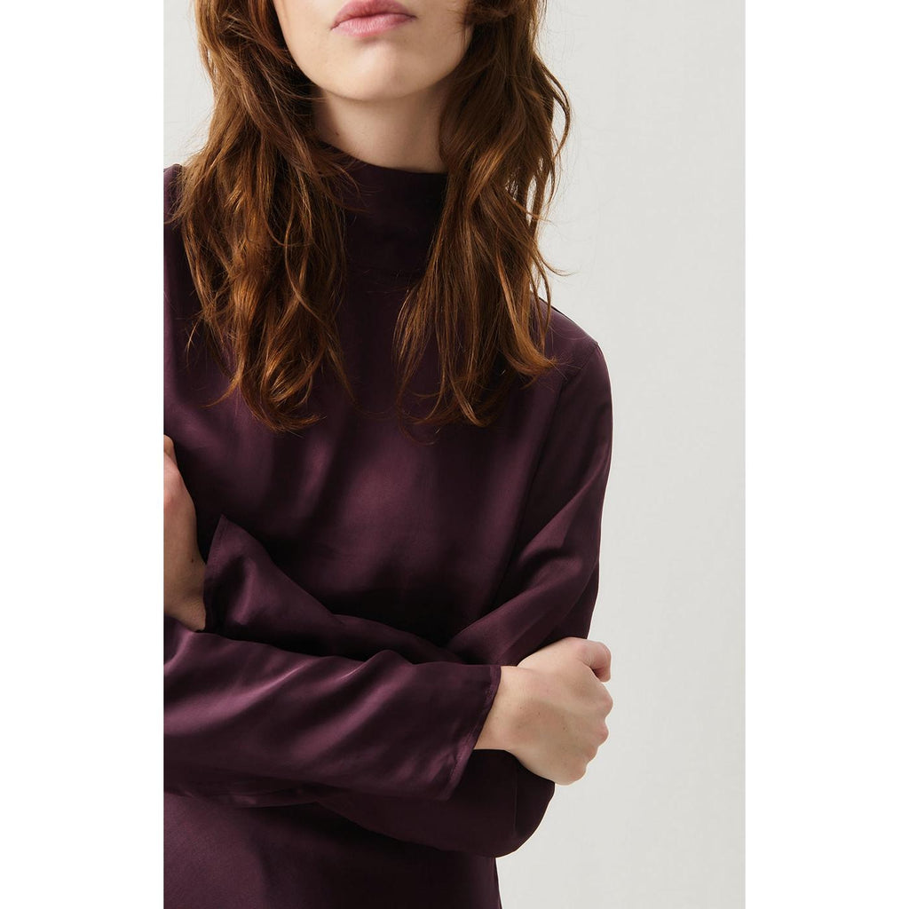 Vestido corto de cuello alto - Uva - Mujer