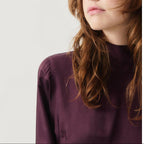 Vestido corto de cuello alto - Uva - Mujer