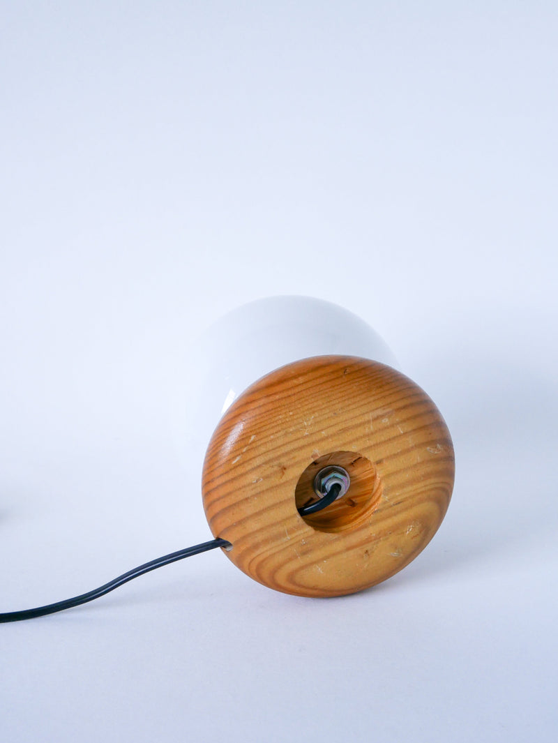 Lampe À Poser Boule En Opaline Et Support En Pin - 1980