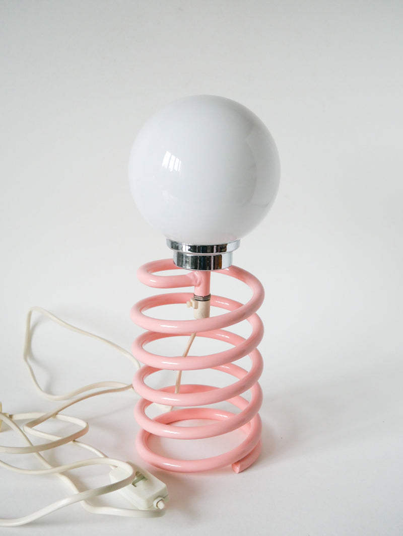 Lampe Ressort Ingo Maurer - Rose Bonbon - Globe Opalin - 1970