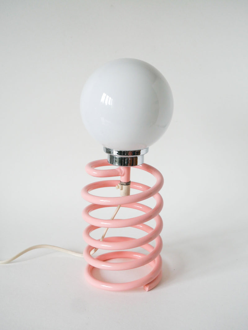 Lampe Ressort Ingo Maurer - Rose Bonbon - Globe Opalin - 1970