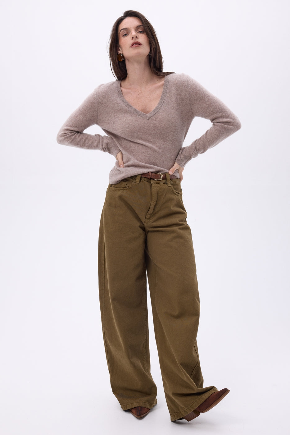 Luna V-Neck Jumper - Hazelnut - Women