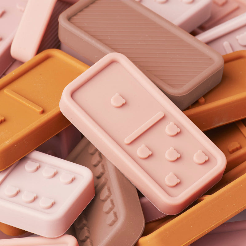 Dominó de silicona rosa multimix de LIEWOOD - Selección Liewood disponible en amaetc.com, concept store ecológico para niños
