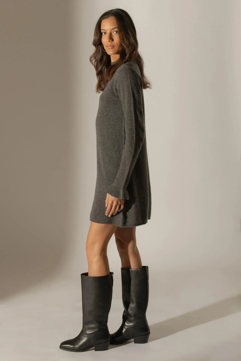 Vestido Cuello Alto Volantes Puños - Lyamia - Antracita Jaspeado
