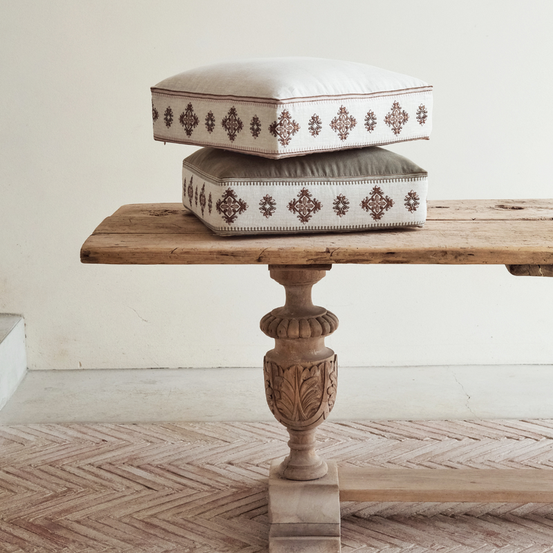 Floor Cushion - Natural Linen - Ogee Rose Petal Piping