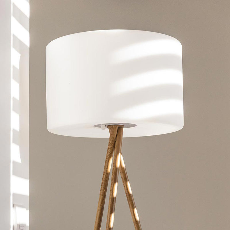 Lámpara de pie trípode inalámbrica diseño escandinavo exterior color madera LED blanco cálido/blanco regulable TAMBOURY WOOD H155cm - REDDECO.com