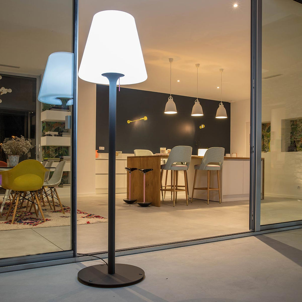 Lampadaire filaire pied métal pour extérieur éclairage puissant LED blanc STANDY H180cm culot E27 - REDDECO.com