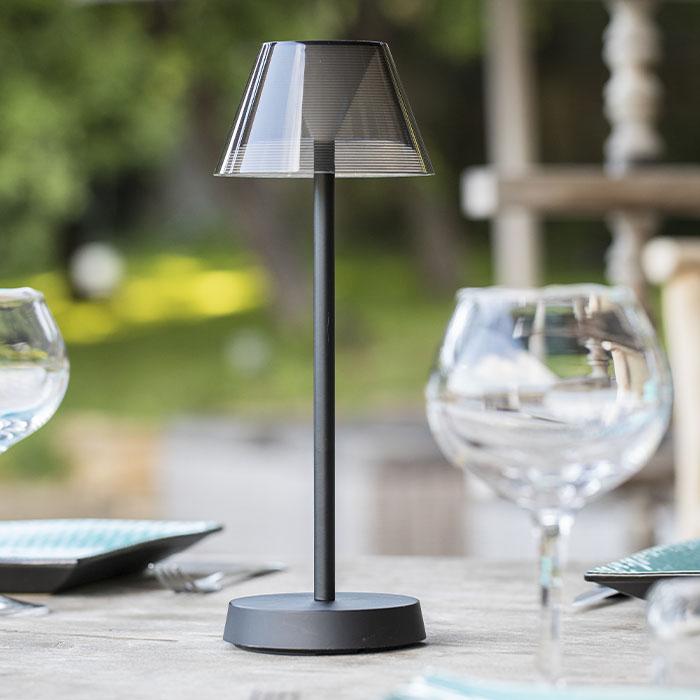 Lámpara de mesa LED inalámbrica blanco cálido BEVERLY BLACK Al.34cm - REDDECO.com