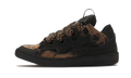 Sneakers Curb