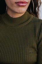 PULL EMY KAKI