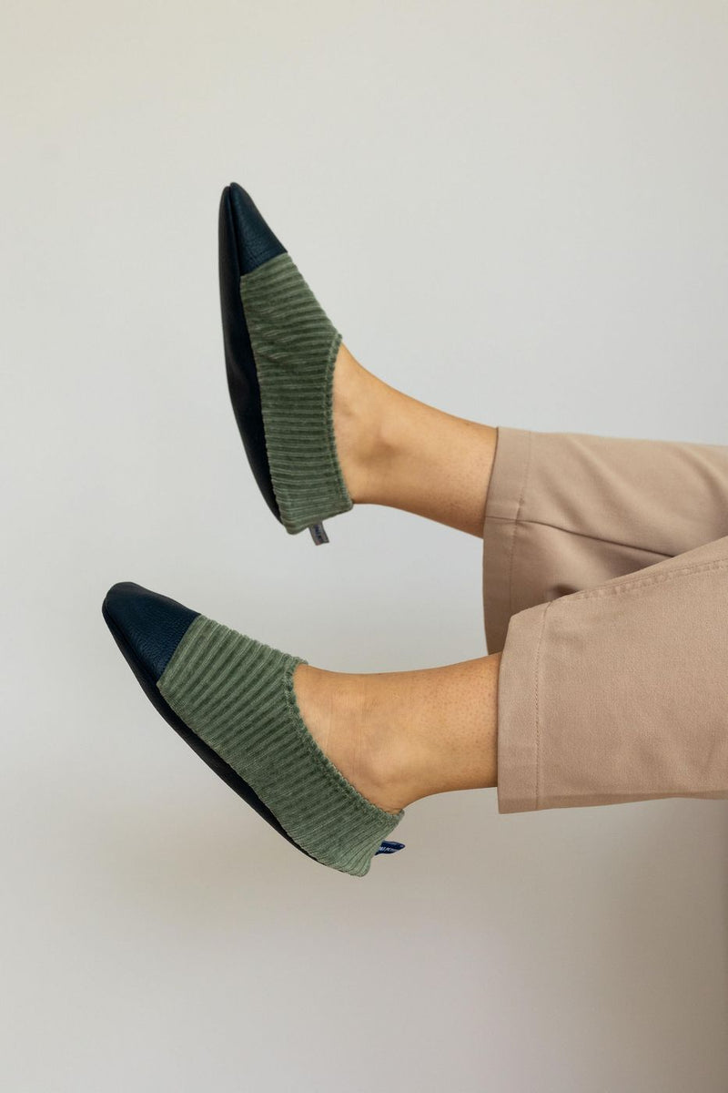 Les Petits Velours Gris Vert - Chaussons Souples - Pour L'Intérieur