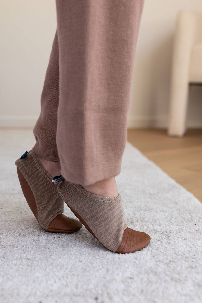 Les Petits Velours Noisettes - Chaussons Souples - Pour L'Intérieur