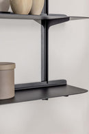 Wandregal LINARA con carpintería metálica minimalista y decoraciones modernas diseñadas para vivir con estilo.