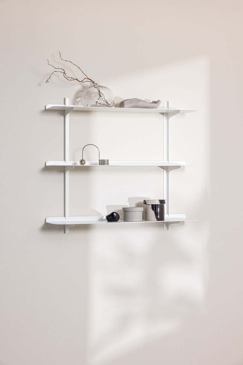 Elegante Wandregal LINARA en Blanco, Diseño minimalista con Decoración y Decoración, ideal para Räume moderno.