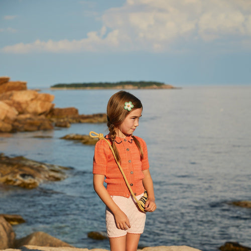 Cárdigan melón Ellie - Selección Misha & Puff disponible en www.amaetc.com, concept store eco-friendly para niños